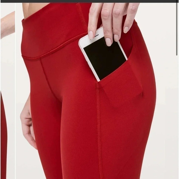 •Lululemon Pace Rival Crop 22” Toronto 10k• - Picture 2 of 10